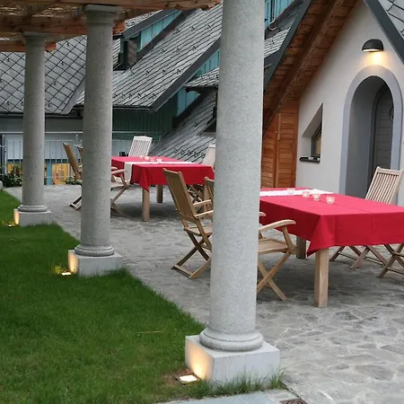 Apartment Cvetje V Jeseni
